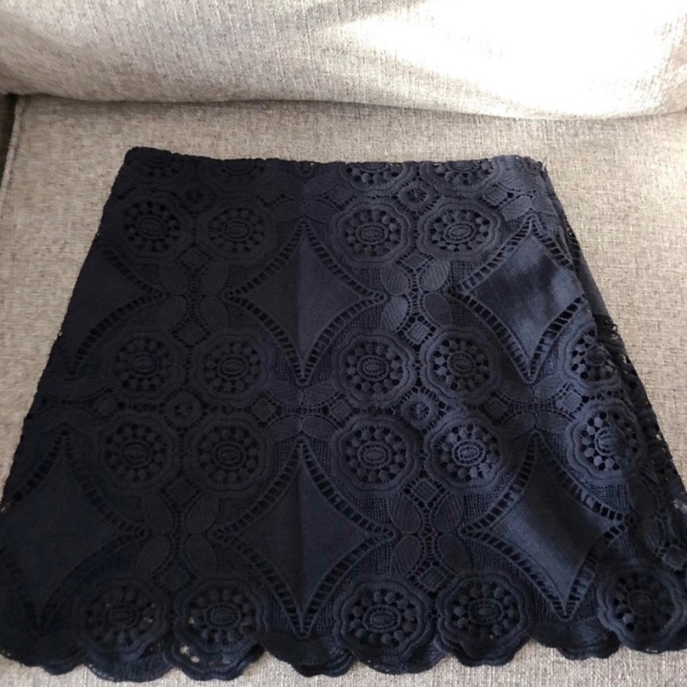 Abercrombie & Fitch navy blue lace skirt